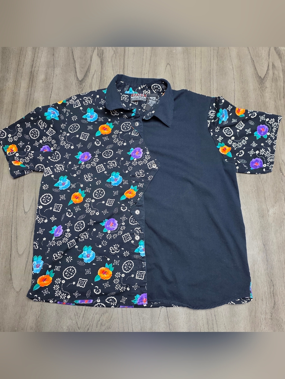 VINTAGE Ozark Mountain Jean Company Black Floral-Panel Button-Down Shirt
